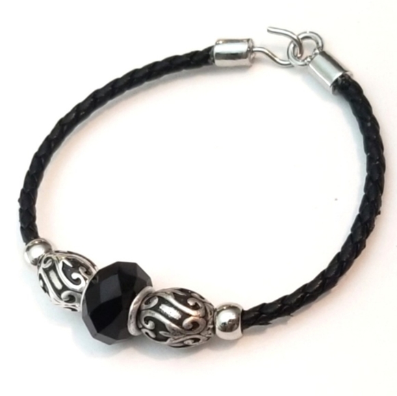 Black and Silver Beaded Bracelet - Picture 3 of 3
